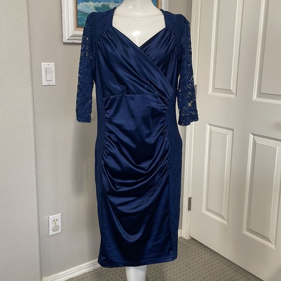 Floral lace retro fitted cocktail pencil dress - Picture 3 of 4